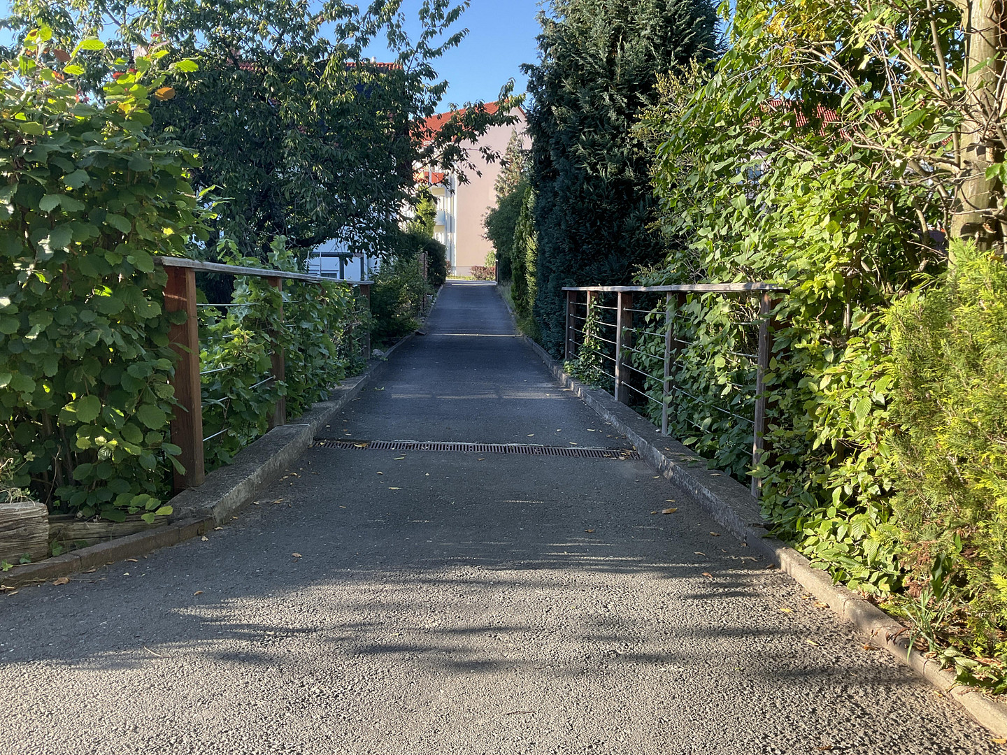 besonderes Objekt im Grünen und doch zentrumsnah – Kircherstraße 51A, 7318 Saalfeld(Saalfeld/Saale) – Vorschaubild 3