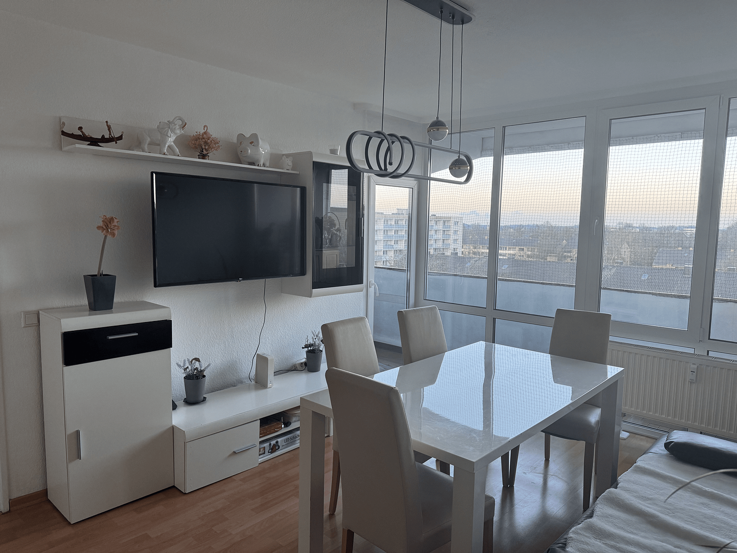 Hochmoderne 3-Zi.-ETW 75 m² + Balkon + voll möbliert nur 145.950 € – Bückerfeldstraße, 18 – Vorschaubild 2