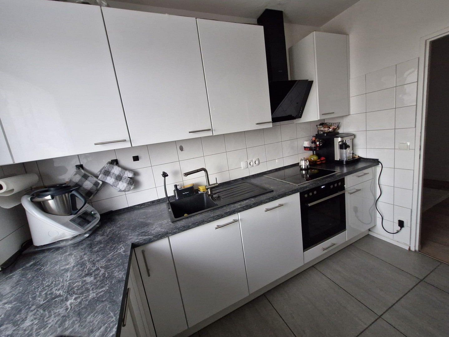 Moderne 4-Zimmer-Wohnung mit Weitblick in Wiesbaden-Klarenthal – Geschwister-Scholl-Straße 15, 65197 Wiesbaden – Vorschaubild 3