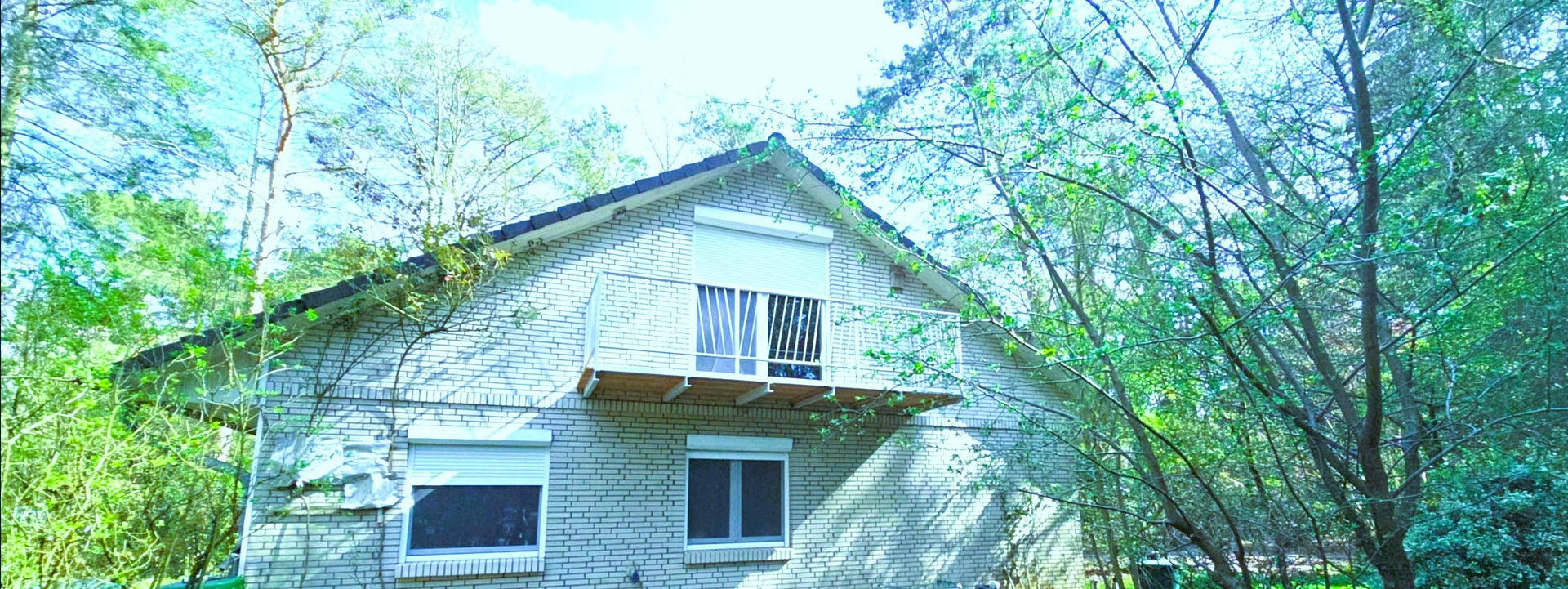 Haupthaus Seite zum Teich