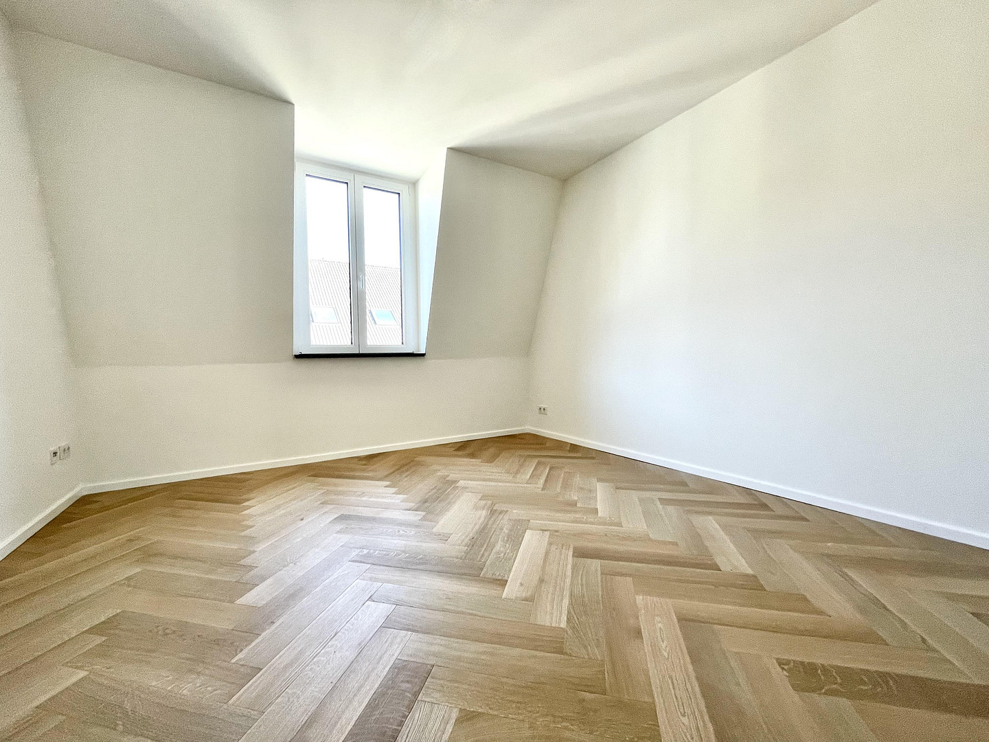 Neubau trifft Stilaltbau: Erstbezug exklusive 5-Zimmer Penthousemaisonette m. Aufzug – Schinkelstr. 80, 40211 Düsseldorf(Pempelfort) – Vorschaubild 7