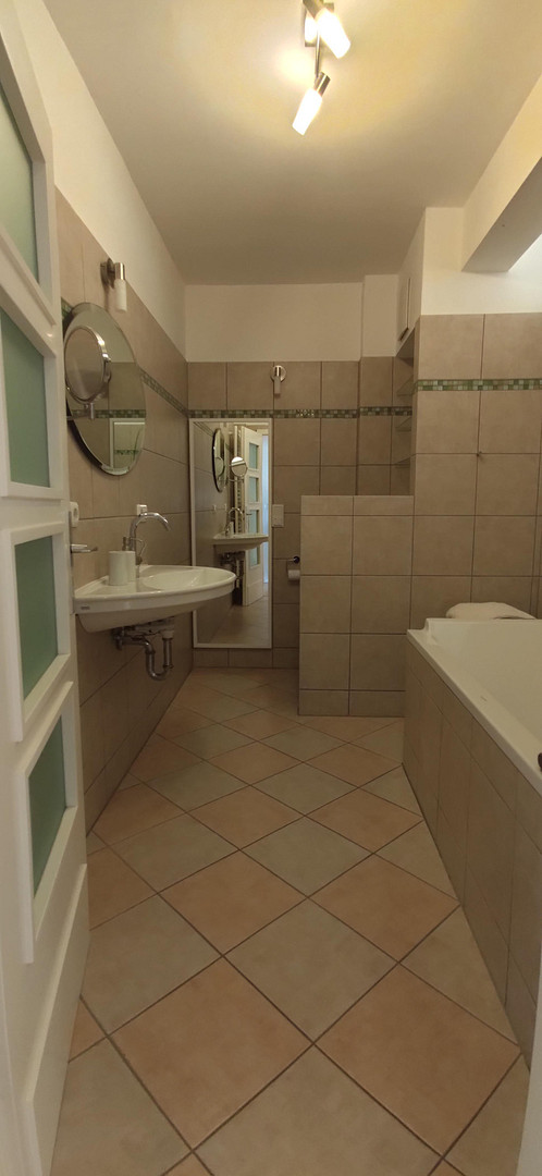 Altbau v 1928 kernsaniert, Denkmal, Whz+Wohnküche+Schlafz.+Bad+GästeWC – 40476 Düsseldorf(Derendorf) – Vorschaubild 11