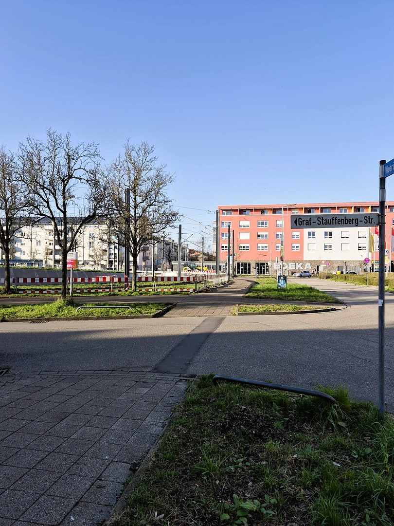 Einziehen & Losleben: Frisch renovierte 2-Zimmer-Wohnung mit Tiefgarage in KA-Oberreut – Woerishofferstraße 12, 76189 Karlsruhe(Oberreut) – Vorschaubild 13