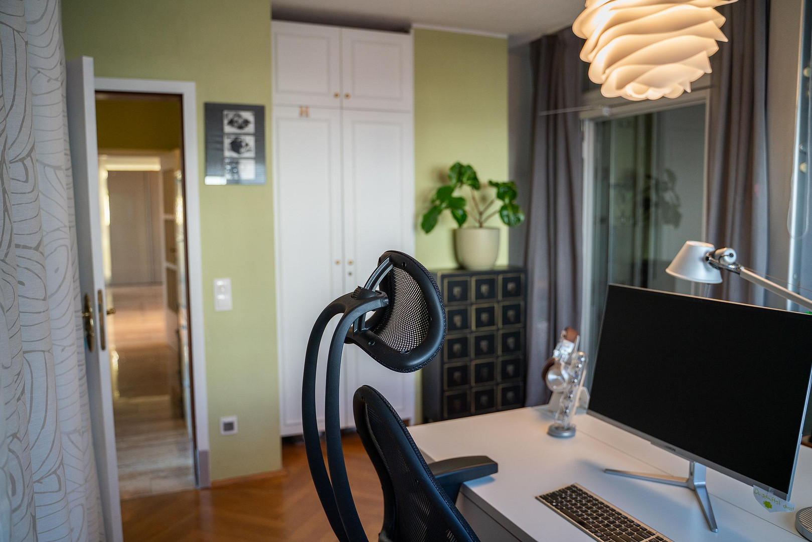 Exklusives Zweifamilienhaus Glashütten: Pool, Blick, barrierefrei – nur 30 Min. von FFM & Wiesbaden – Glashütten – Vorschaubild 29