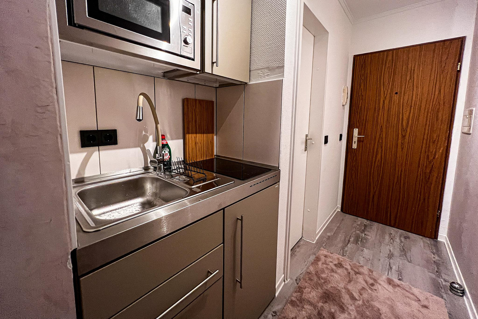 ***Möbliertes City-Apartment im Zentrum Mannheim Quadrate mit starker Rendite*** – L2 9, 68161 Mannheim – Vorschaubild 9