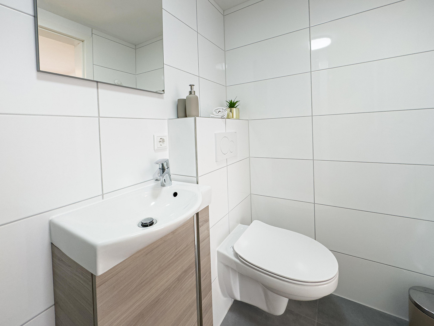 Modernisiertes Endreihenhaus mit 2 Bädern und 2 Loggien – ideal für Eigennutzer oder Kapitalanleger – Grambker Heerstraße 118A, 28719 Bremen(Burg-Grambke) – Vorschaubild 9