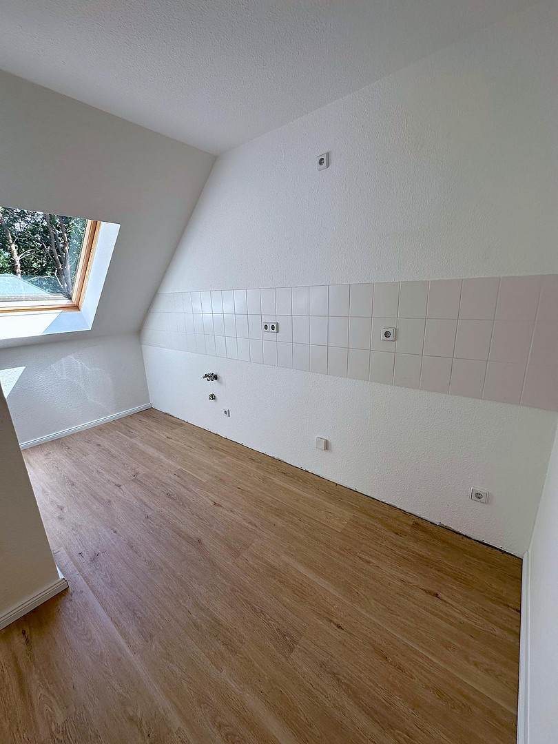 Ruhig wohnen nahe dem See: Helle 3-Zimmer-Dachgeschoss-Wohnung mit Balkon in Zossen – Brandenburgische Str., 15806 Zossen Wünsdorf(Wünsdorf) – Vorschaubild 11