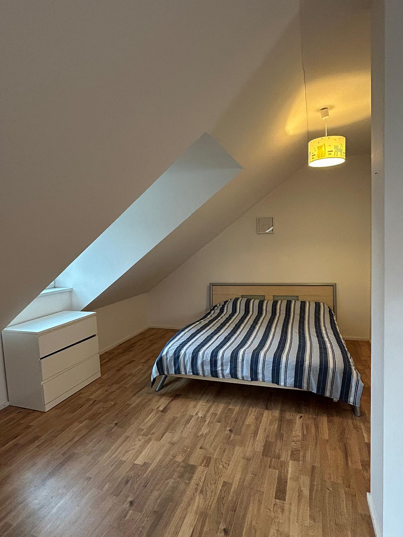 Reserviert ! Helles Haus, sofort bezugsbereit in Solln – Wolfratshauser Str. 203a, 81479 München(Solln) – Vorschaubild 9