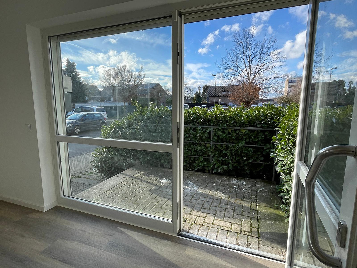 Traumwohnung mit eigenem Garten & Tiefgarage – frisch saniert in Bestlage von Kerpen! – Taunusstraße 7, 50169 Kerpen Brüggen(Brüggen) – Vorschaubild 5