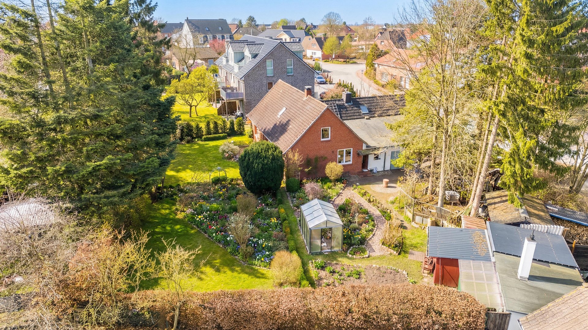 Vielseitiges Haus mit großem Bauerngarten – Wankendorf – Vorschaubild 2