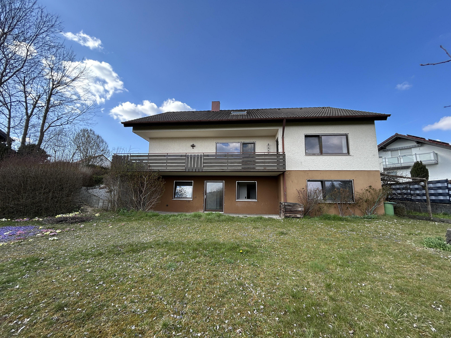 1–2 Familienhaus mit Einliegerwohnung, Kamin & großem Garten – sofort frei – Herbrechtingen – Vorschaubild 2