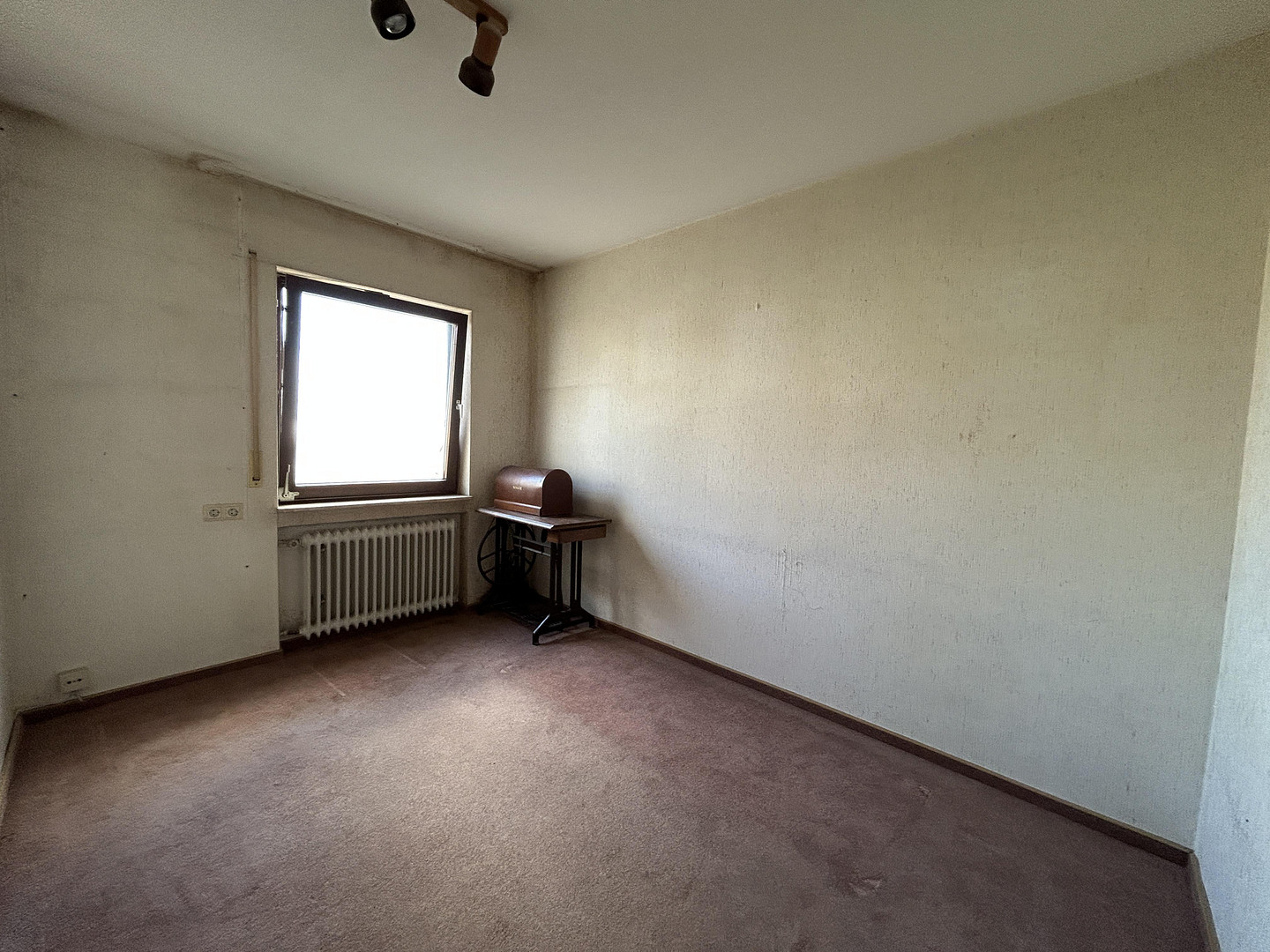 1–2 Familienhaus mit Einliegerwohnung, Kamin & großem Garten – sofort frei – Herbrechtingen – Vorschaubild 11