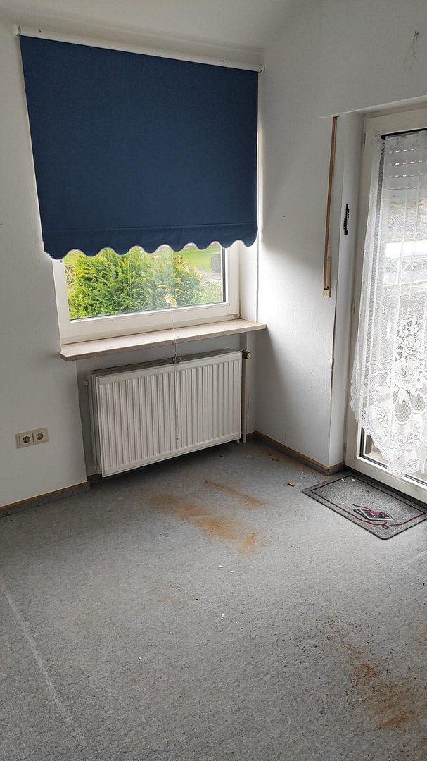 Reihenendhaus mit großem Grundstück, Keller und zwei Garagen – Lemgo(Laubke) – Vorschaubild 13