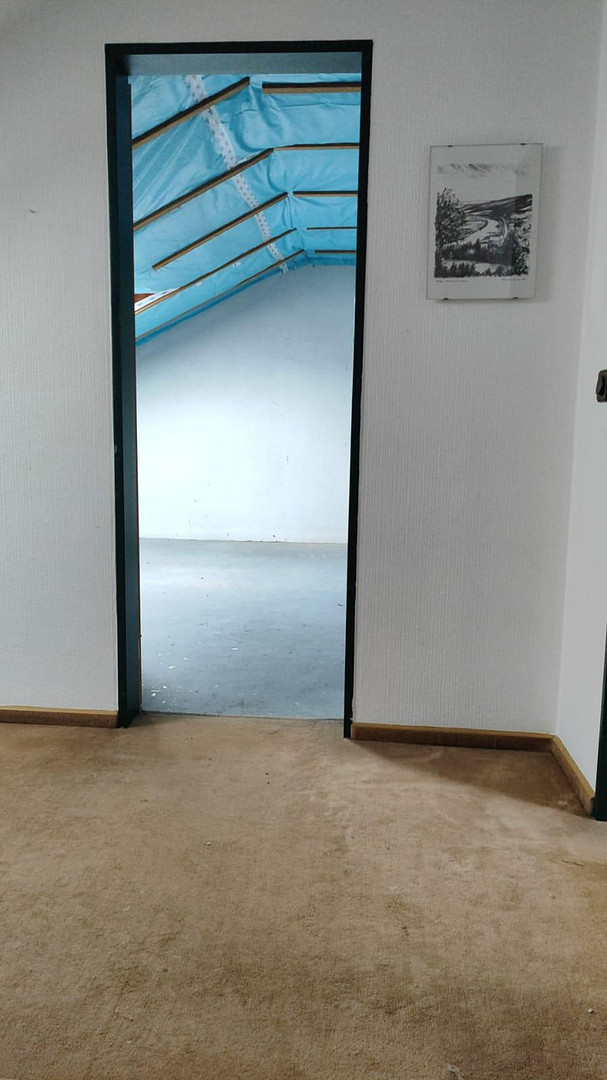 Reihenendhaus mit großem Grundstück, Keller und zwei Garagen – Lemgo(Laubke) – Vorschaubild 19