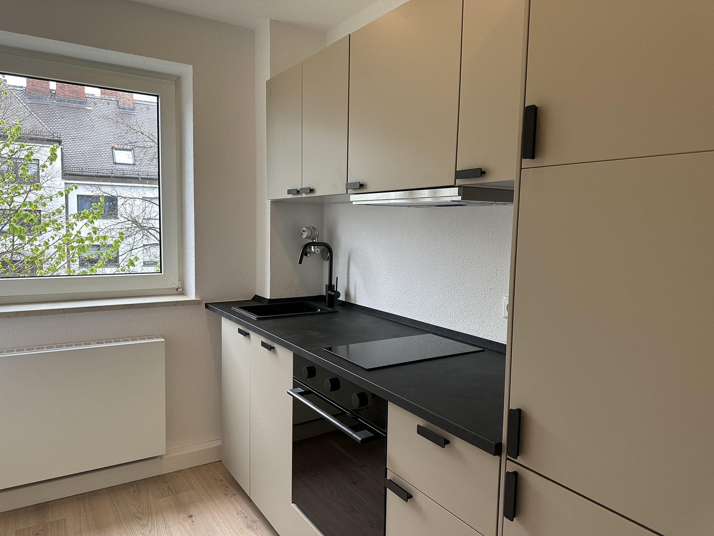 *Provisonsfrei + Preis reduziert* Sanierte 3 Zimmer Wohnung nahe Harras – sofort verfügbar – München(Sendling-Westpark) – Vorschaubild 2