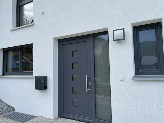 Sehr schönes Reihenhaus BJ24 - Massivbau - Wärmepumpe - PV - Garage - EBK – Wehratalstrasse 31c, 79664 Wehr(Öflingen) – Vorschaubild 11