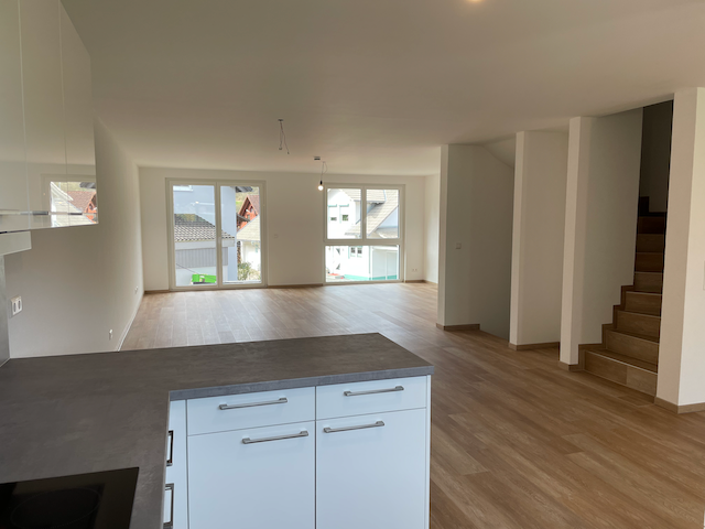 Sehr schönes Reihenhaus BJ24 - Massivbau - Wärmepumpe - PV - Garage - EBK – Wehratalstrasse 31c, 79664 Wehr(Öflingen) – Vorschaubild 6