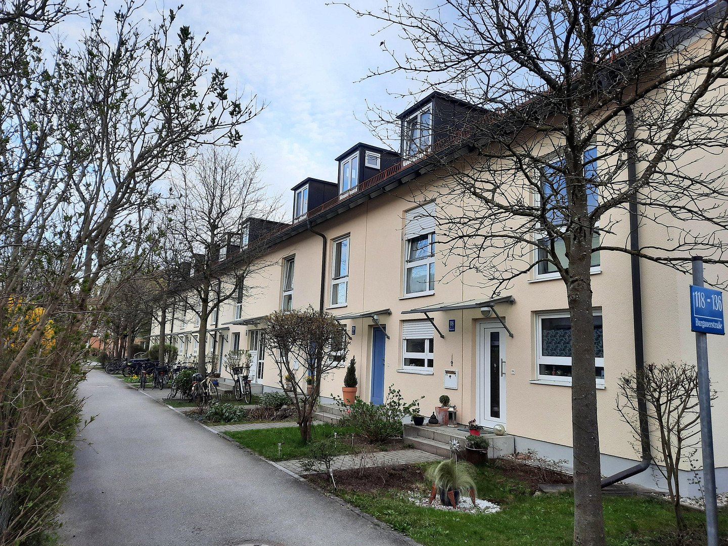 Schöne 3-Zimmer-DG-Wohnung in München-Daglfing – Burgauerstraße 124, 81929 München(Daglfing) – Vorschaubild 4