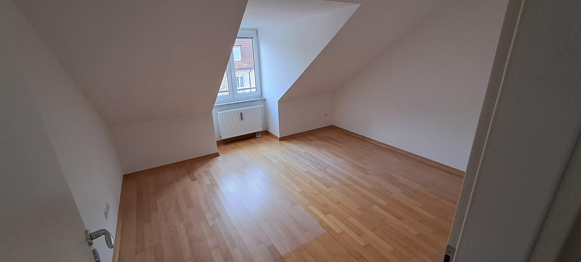 Schöne 3-Zimmer-DG-Wohnung in München-Daglfing – Burgauerstraße 124, 81929 München(Daglfing) – Vorschaubild 14