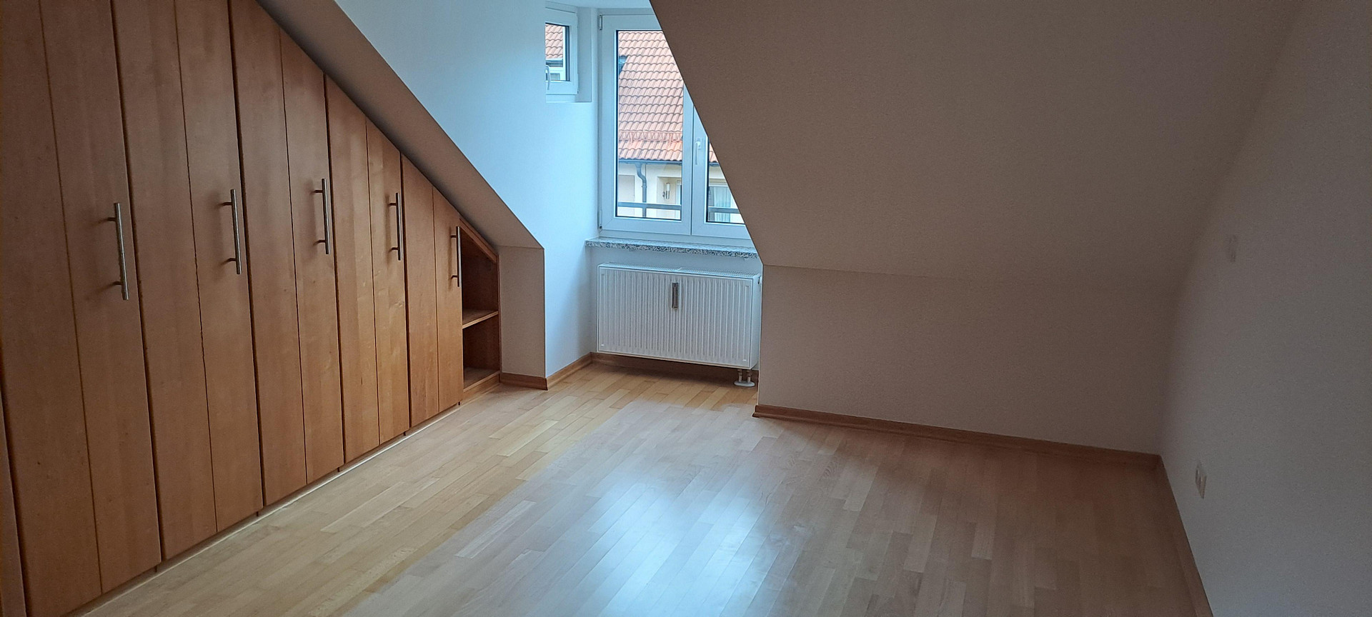 Schöne 3-Zimmer-DG-Wohnung in München-Daglfing – Burgauerstraße 124, 81929 München(Daglfing) – Vorschaubild 12
