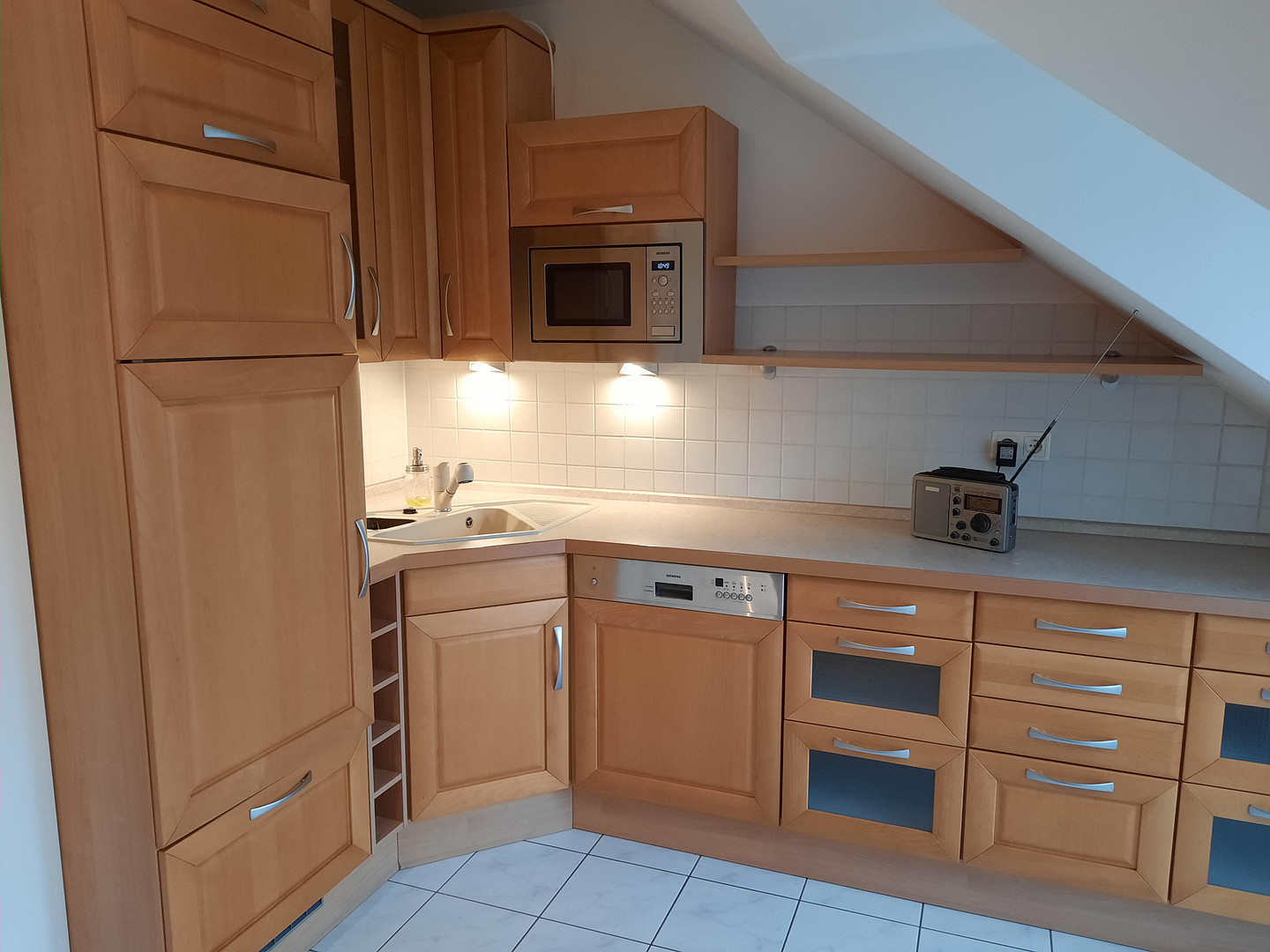 Schöne 3-Zimmer-DG-Wohnung in München-Daglfing – Burgauerstraße 124, 81929 München(Daglfing) – Vorschaubild 7