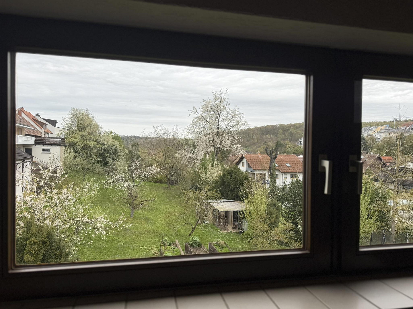 von Privat: Doppelhaushälfte mit Wintergarten, Kamin, Photovoltaik,… – Bergstr. 4a, 76327 Pfinztal(Wöschbach) – Vorschaubild 6