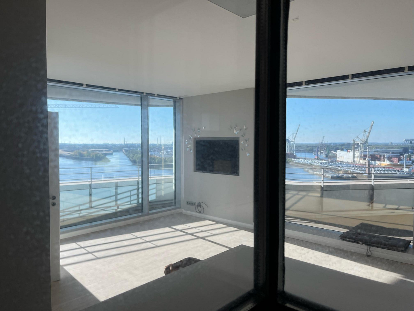 Hamburg-Hafencity - 11. Etage - Premiumlage - Elbblick - umlaufender überdachter Balkon - Tiefgarage – Am Strandkai 3, 20457 Hamburg(Hafencity) – Vorschaubild 3