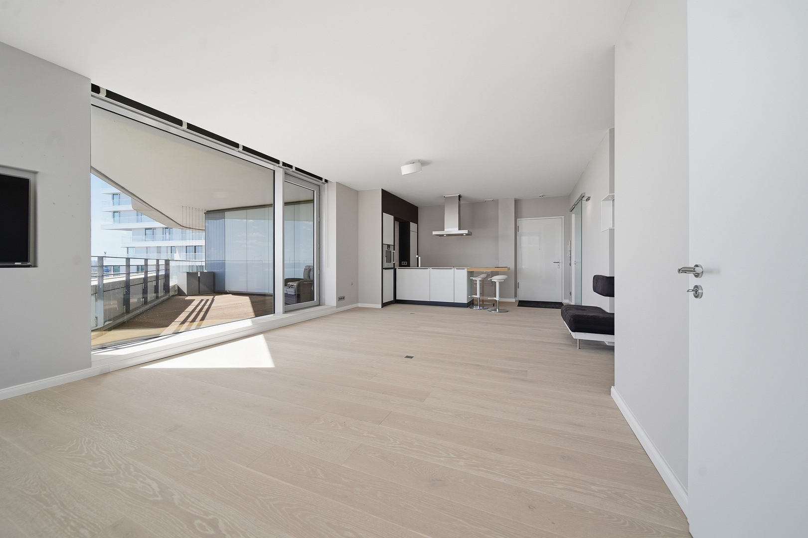 Hamburg-Hafencity - 11. Etage - Premiumlage - Elbblick - umlaufender überdachter Balkon - Tiefgarage – Am Strandkai 3, 20457 Hamburg(Hafencity) – Vorschaubild 5