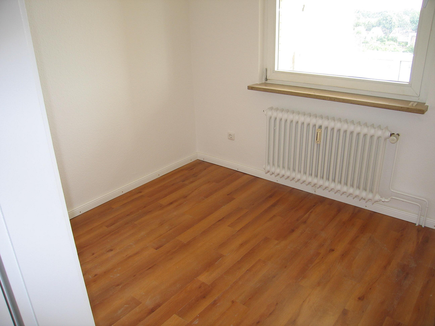 Gut geschnittene 1,5 Zimmer in ruhiger, sonniger Lage, sofort frei! – Hambu(Schnelsen) – Vorschaubild 3