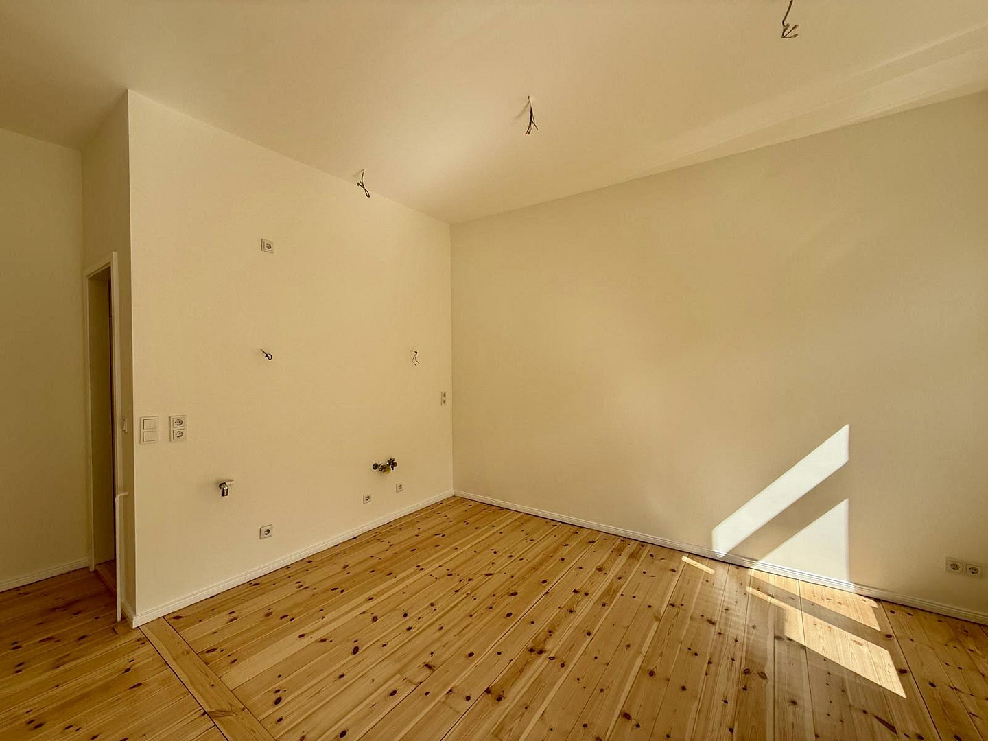 Sonnige Maisonette im Komponistenviertel – 2 Balkone, Südausrichtung & ruhige Lage im Grünen – Berlin(Weißensee) – Vorschaubild 7