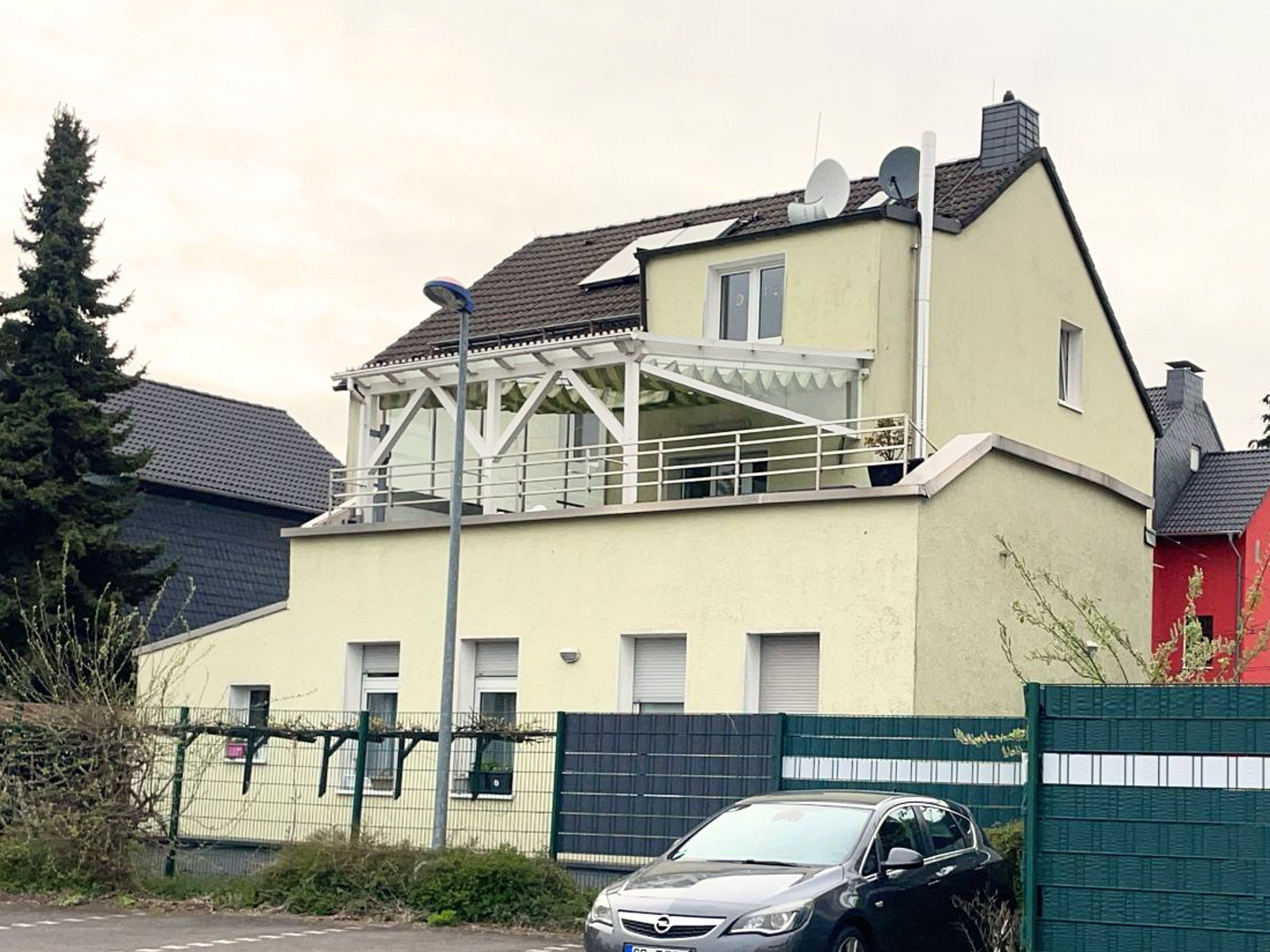 Provisionsfrei: Saniertes Mehrfamilienhaus mit Ladenlokal mit 32.500 € Jahresmiete – Solingen – Vorschaubild 14