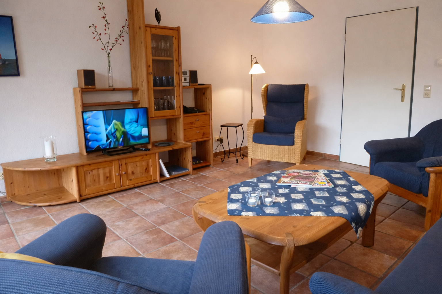 Charmantes Ferienhaus in Dangast -4 Zimmer, Terrasse, Stellplatz, strandnah – Hollwert 33b, 26316 Varel-Dangast(Dangast) – Vorschaubild 6