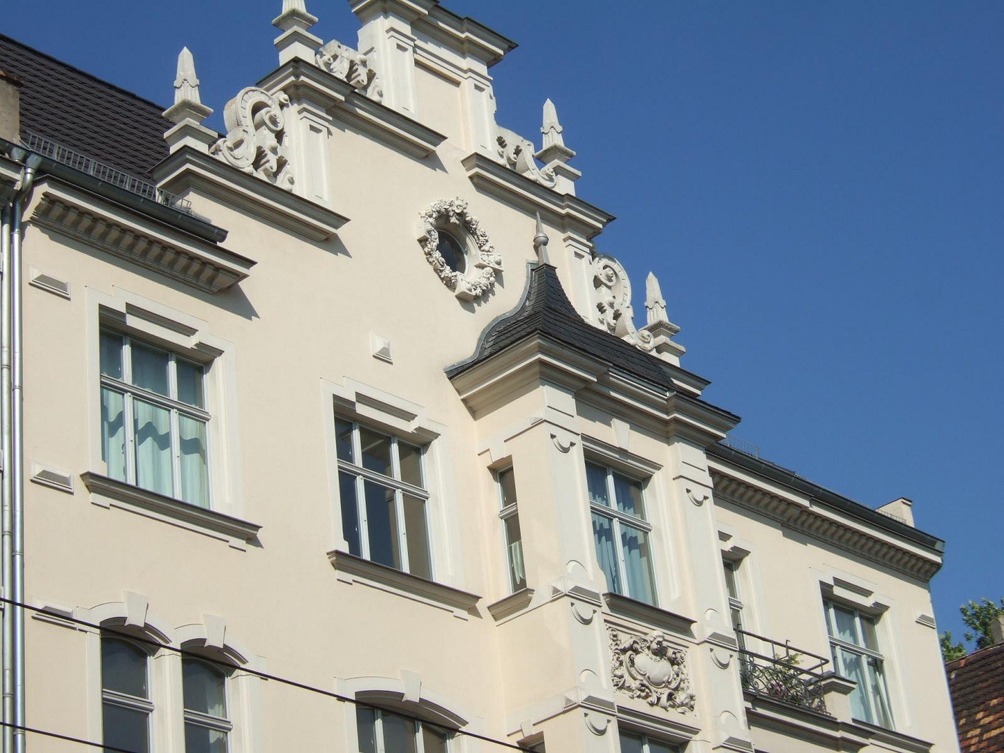 Hohe Rendite durch Schönheit - Mehrfamilienhaus in Stil der Neorenaissance - 8 Wohnungen – 39104 Magdeburg(Buckau) – Vorschaubild 4