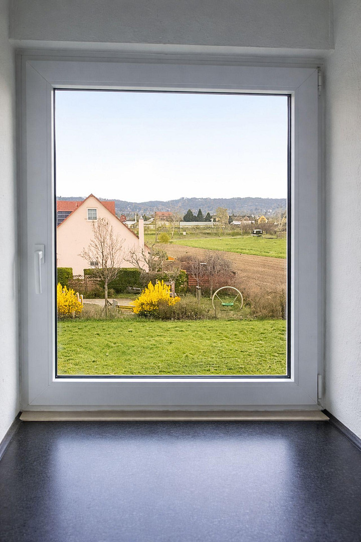 Dresden-Cossebaude - provisionsfrei: Attraktive 4,5-Raum Maisonette-Wohnung mit Balkon – Kolpingstraße 14, 1156 Dresden(Cossebaude) – Vorschaubild 10