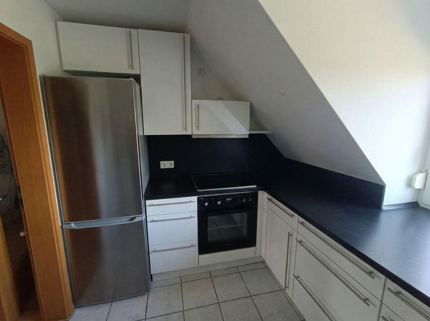 Dresden-Cossebaude - provisionsfrei: Attraktive 4,5-Raum Maisonette-Wohnung mit Balkon – Kolpingstraße 14, 1156 Dresden(Cossebaude) – Vorschaubild 9