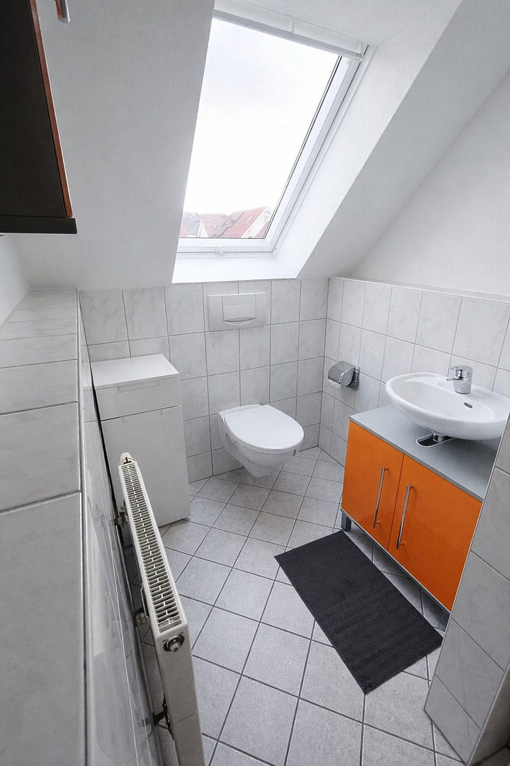 Dresden-Cossebaude - provisionsfrei: Attraktive 4,5-Raum Maisonette-Wohnung mit Balkon – Kolpingstraße 14, 1156 Dresden(Cossebaude) – Vorschaubild 13