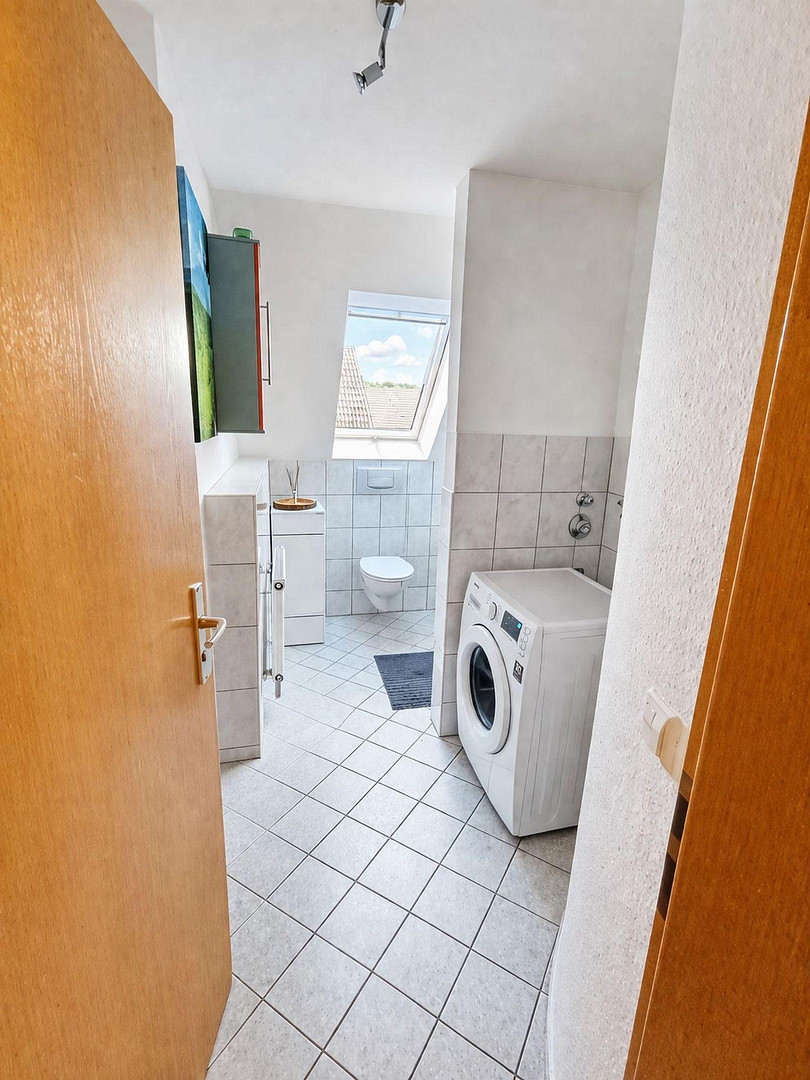 Dresden-Cossebaude - provisionsfrei: Attraktive 4,5-Raum Maisonette-Wohnung mit Balkon – Kolpingstraße 14, 1156 Dresden(Cossebaude) – Vorschaubild 12