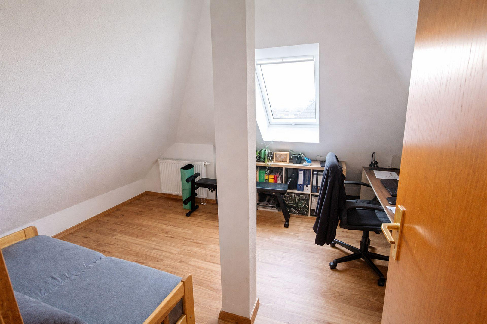 Dresden-Cossebaude - provisionsfrei: Attraktive 4,5-Raum Maisonette-Wohnung mit Balkon – Kolpingstraße 14, 1156 Dresden(Cossebaude) – Vorschaubild 15