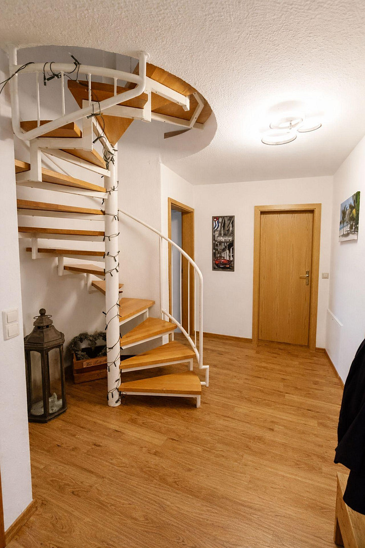 Dresden-Cossebaude - provisionsfrei: Attraktive 4,5-Raum Maisonette-Wohnung mit Balkon – Kolpingstraße 14, 1156 Dresden(Cossebaude) – Vorschaubild 6