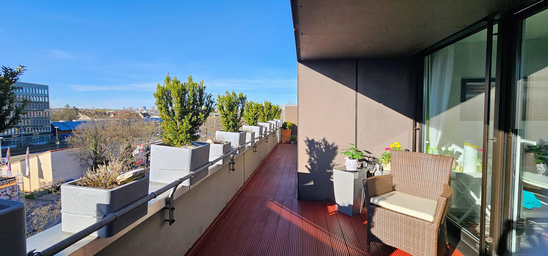 Zentrumsnahe, hochwertige, helle und ruhige 2 Zimmer Penthouse - Wohnung mit Aufzug – Reutlingen – Vorschaubild 3