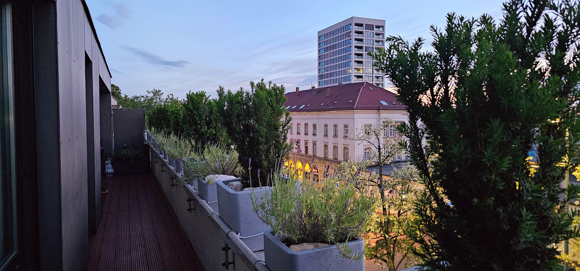 Zentrumsnahe, hochwertige, helle und ruhige 2 Zimmer Penthouse - Wohnung mit Aufzug – Reutlingen – Vorschaubild 4