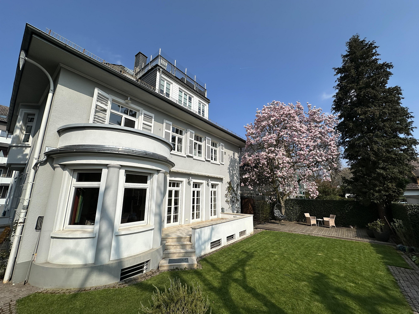 große Jugendstilvilla mit Einliegerwohnung – Frankfurt am Main(Rödelheim) – Vorschaubild 4