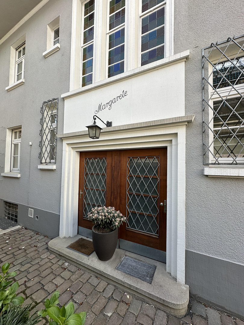 große Jugendstilvilla mit Einliegerwohnung – Frankfurt am Main(Rödelheim) – Vorschaubild 3