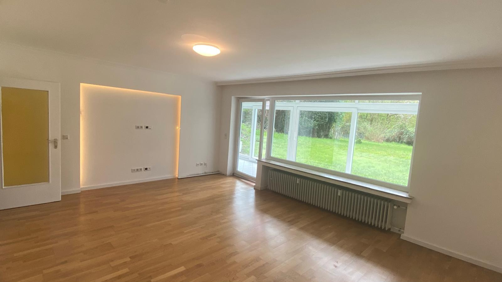 Lichtdurchflutete, 2-Zimmer-Wohnung mit traumhaftem Wintergarten & Gartenzugang in D-Lohausen – Düsseldorf(Lohausen) – Vorschaubild 4