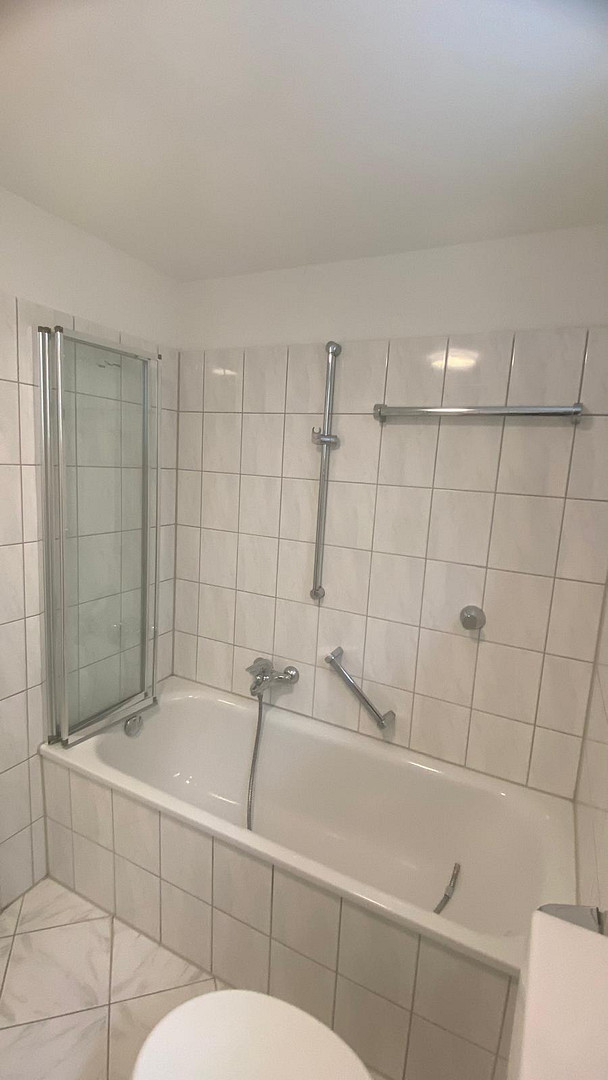 Lichtdurchflutete, 2-Zimmer-Wohnung mit traumhaftem Wintergarten & Gartenzugang in D-Lohausen – Düsseldorf(Lohausen) – Vorschaubild 31