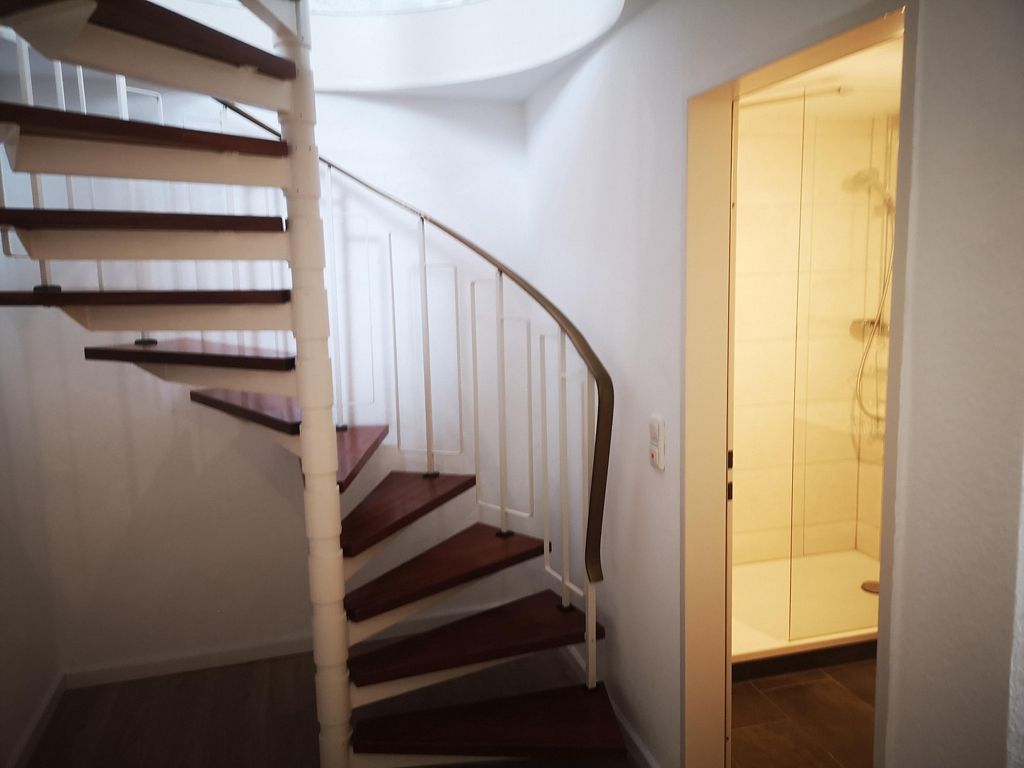 Provisionsfrei! Mehrfamilienhaus in Top Lage – Wahlenstr., 50823 Köln-Ehrenfeld(Ehrenfeld) – Vorschaubild 10