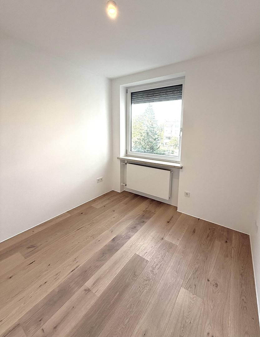 Stilvolle kernsanierte 3-Zimmer-Wohnung mit Balkon in Solln – Erstbezug, provisionsfrei – Geigenbergerstraße 49, 81477 München(Solln) – Vorschaubild 6