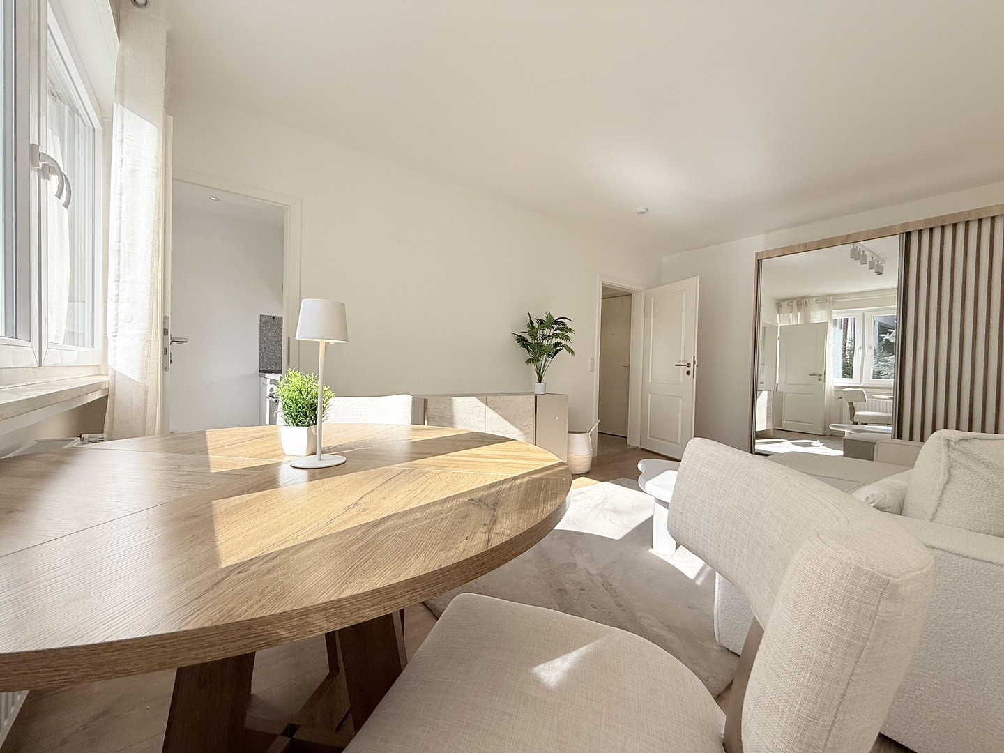 SOFORT BEZUGSFREI-WUNDERSCHÖNES APPARTEMENT – München(Pasing) – Vorschaubild 3