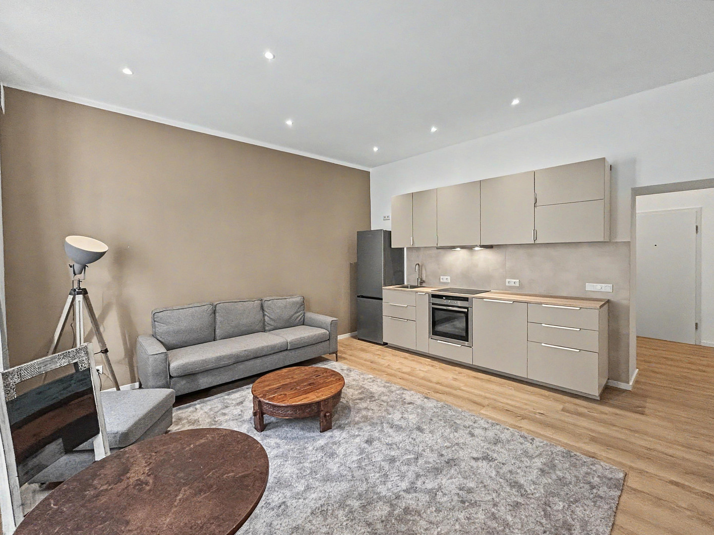 Exklusiv möbliert im Kunibertsviertel: kernsaniertes City-Apartment nahe Dom und Rhein – Köln(Innenstadt) – Vorschaubild 5