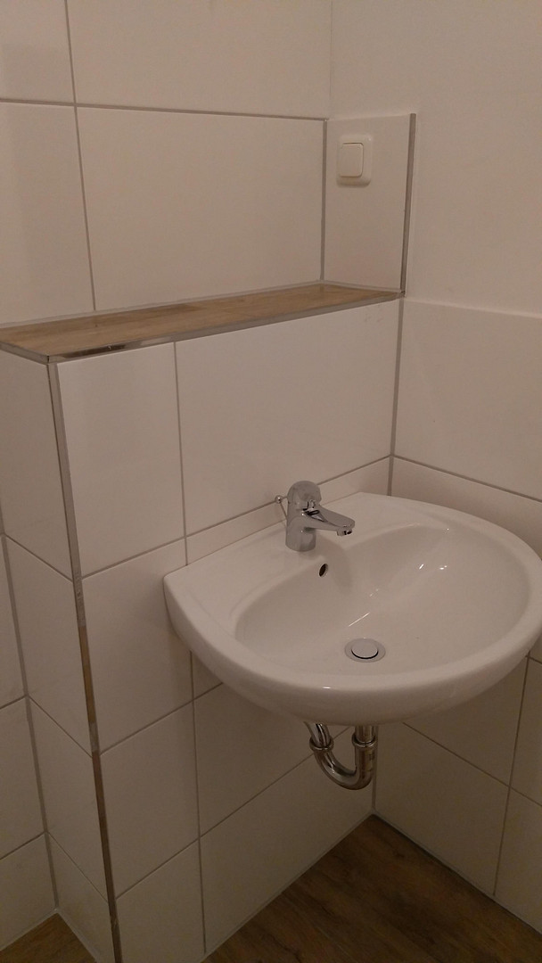 Kapitalanlage mit 4,7% Rendite: Renovierte 1,5-Zi. + EBK + TG-Stellplatz – 65934 Frankfurt am Main(Nied) – Vorschaubild 9